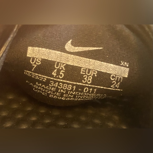 Women’s Nike Benassi JDI Slides - Picture 6 of 6